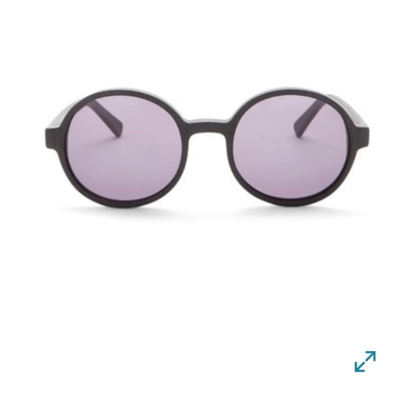 Liebeskind Accessories - 🆕(send offers) Liebeskind Berlin Sunglasses